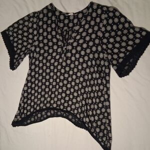 Wild Pearl Black and White Floral Tunic